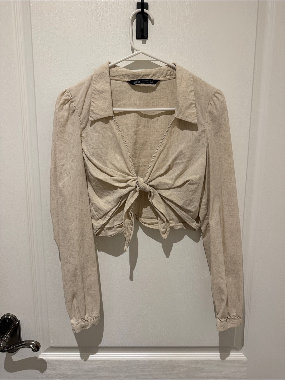 Zara Beige Tie-Front Long Sleeve Crop Top